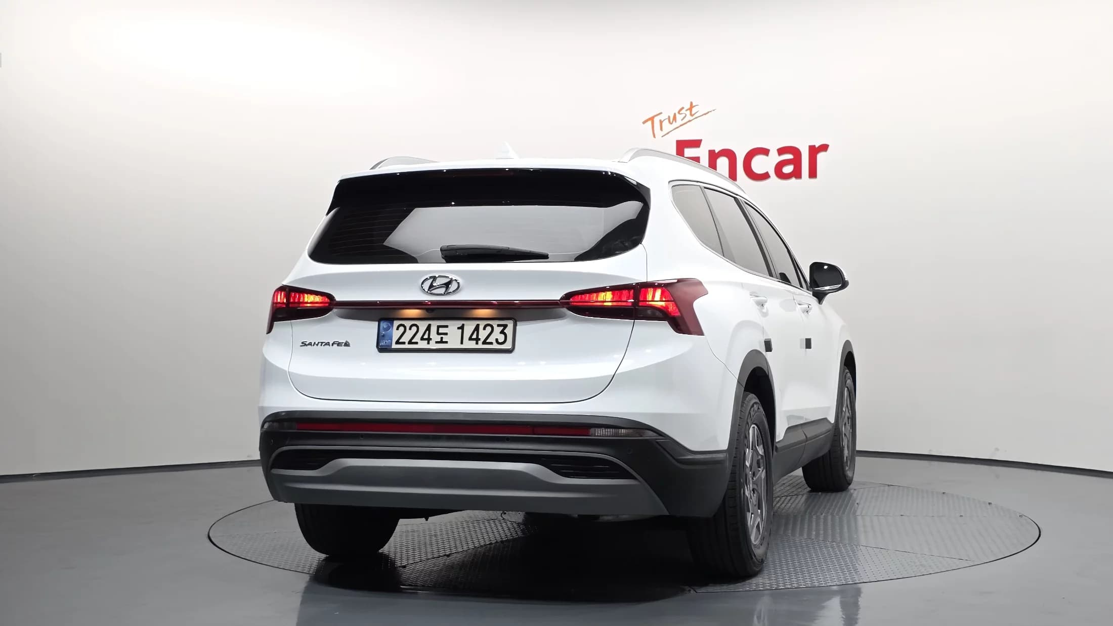 Hyundai Santa Fe HEV 1.6 2WD Prestige, гибрид, 2021 г. 68384 км. — фото 4