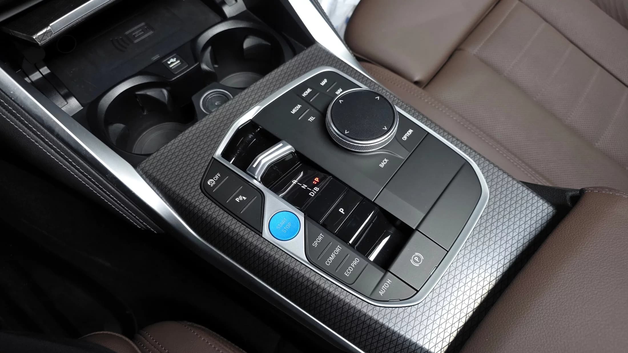BMW i4 eDrive40 M Sports Pro, электромобиль, 2023 г. 45635 км. — фото 9