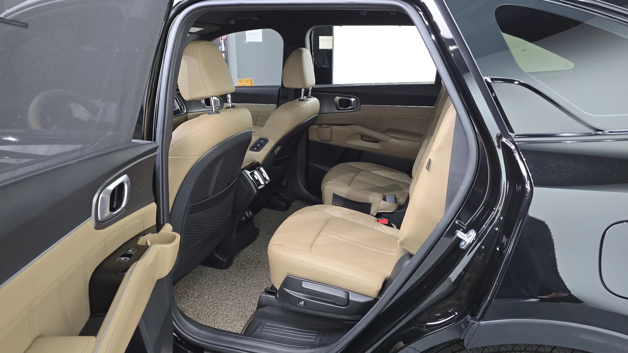 Kia Sorento Gasoline 2.5T 2WD Gravity, 2024 г. 11956 км. — фото 11
