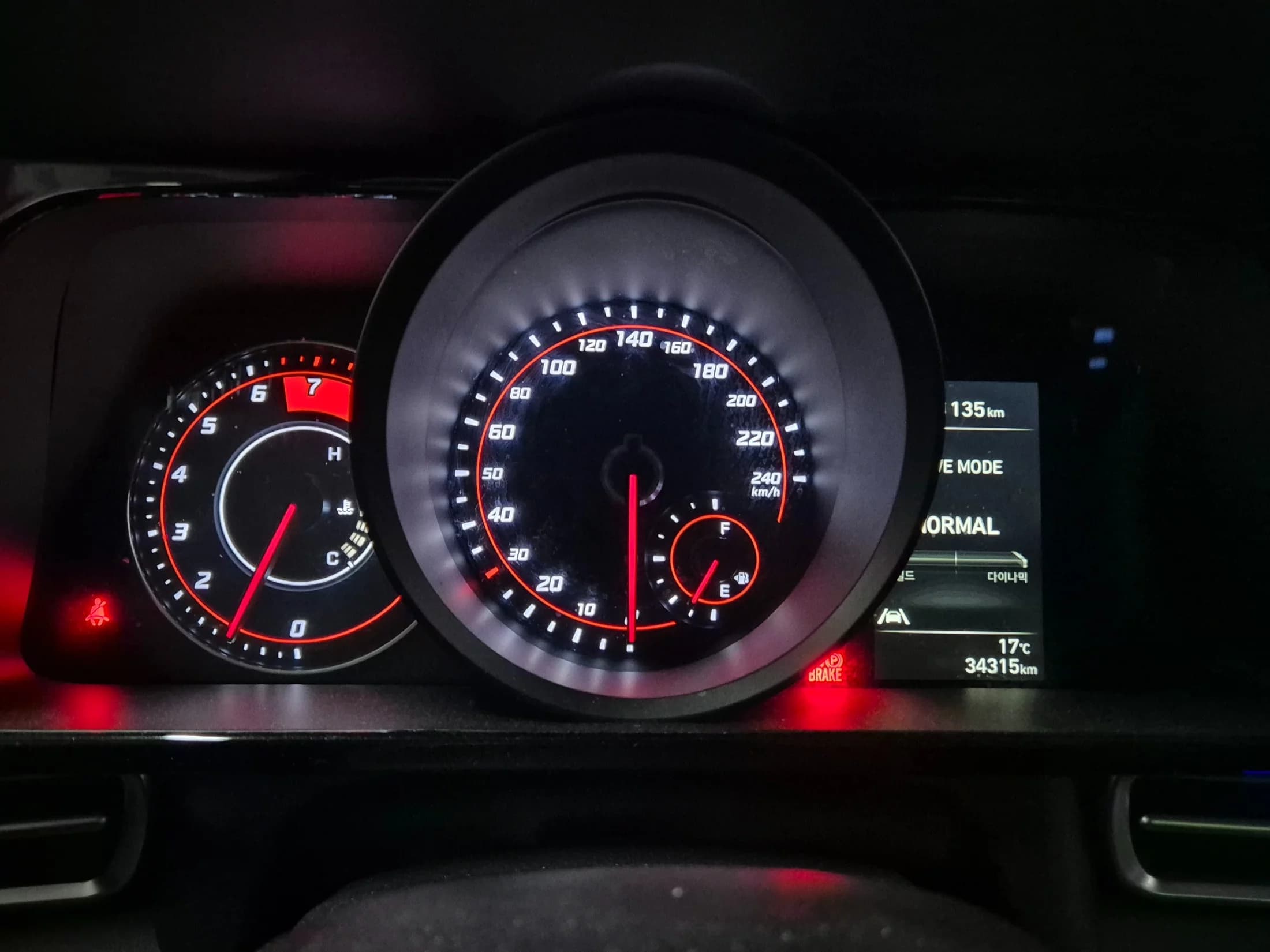Hyundai AVANTE (Хендай Элантра) 1.6 Modern, 2022 г. 34366 км. — фото 6