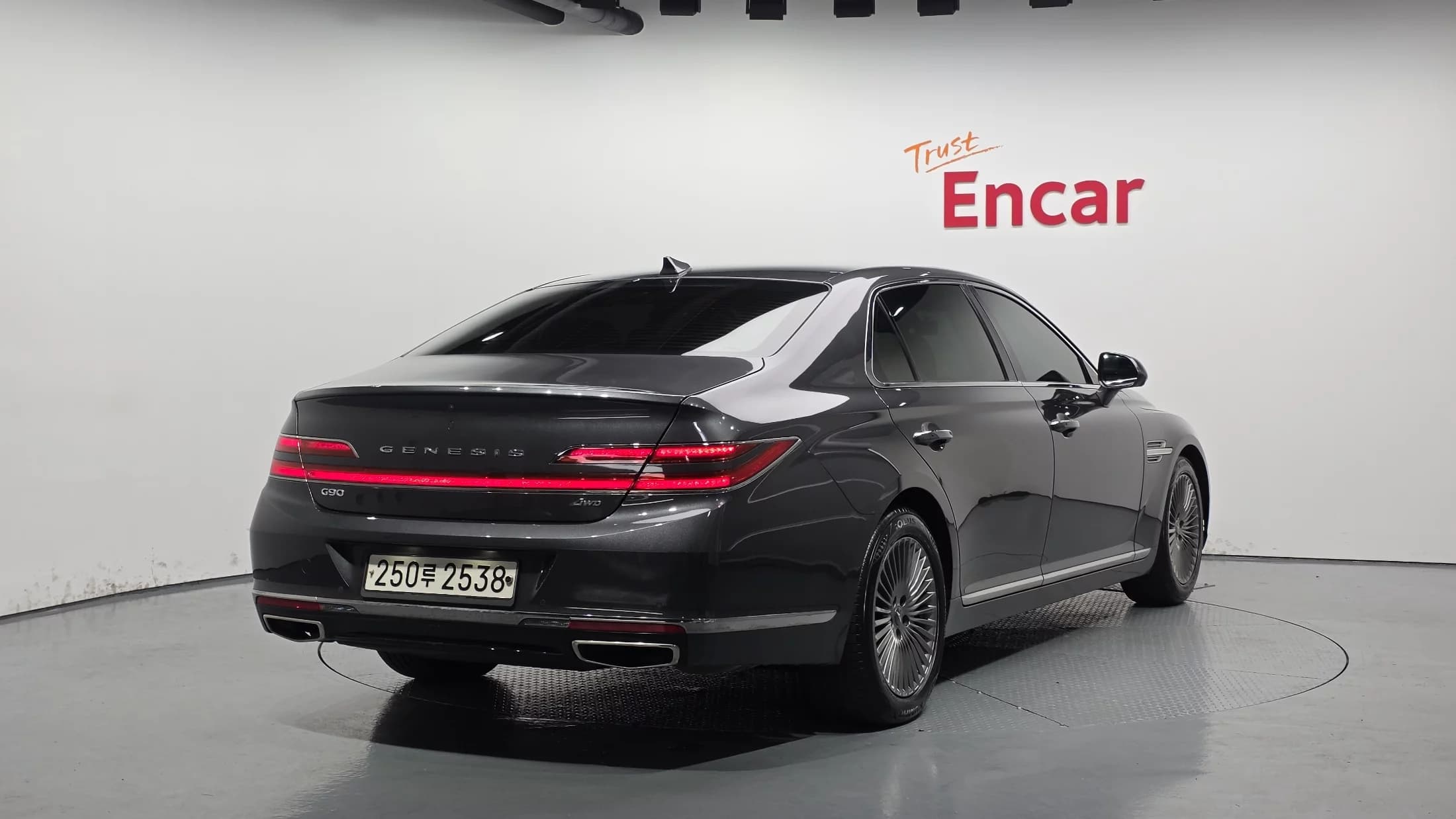 Genesis G90 3.8 AWD Luxury, 2021 г. 205609 км. — фото 2