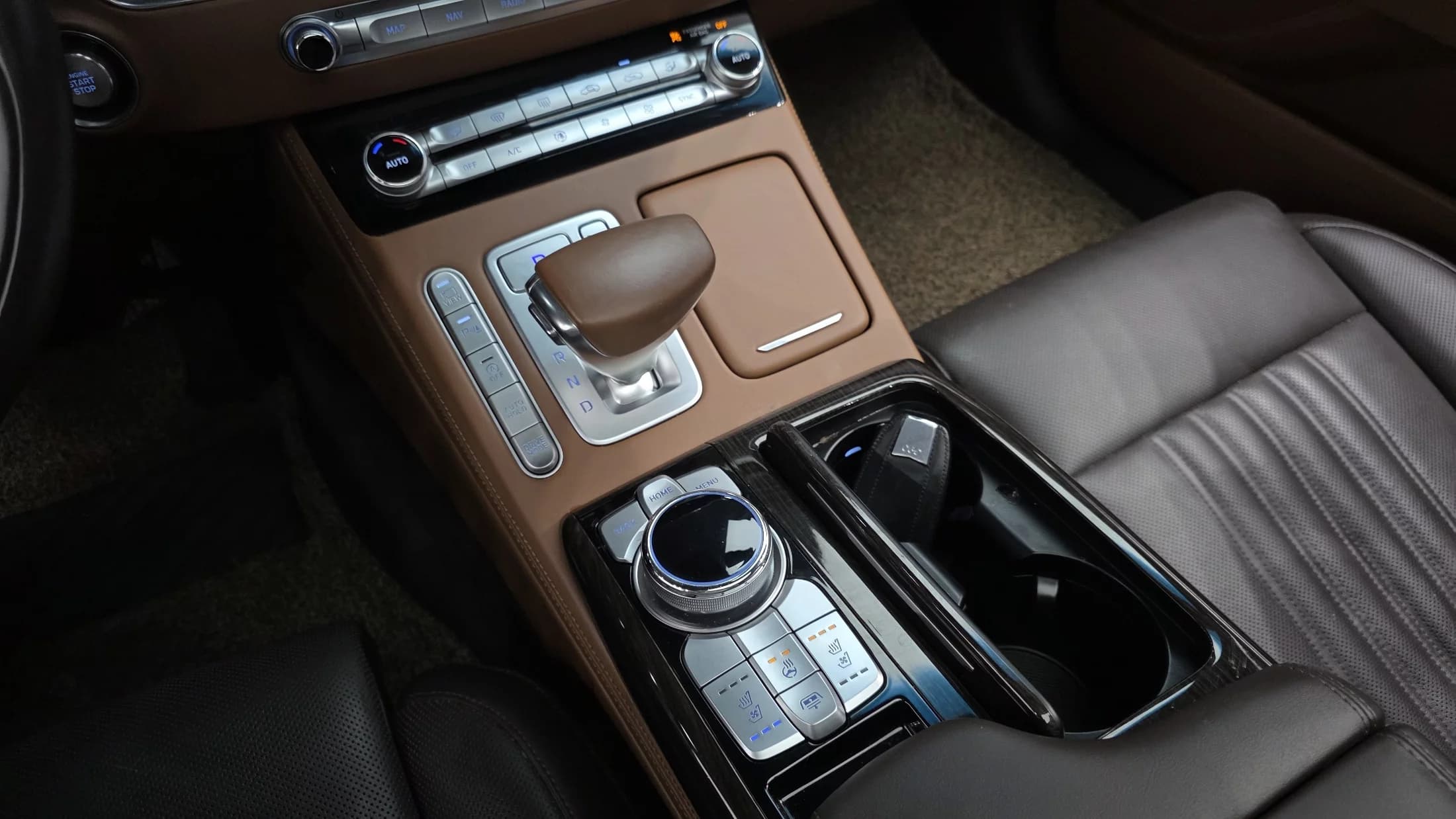 Genesis G90 3.8 AWD Luxury, 2021 г. 205609 км. — фото 9