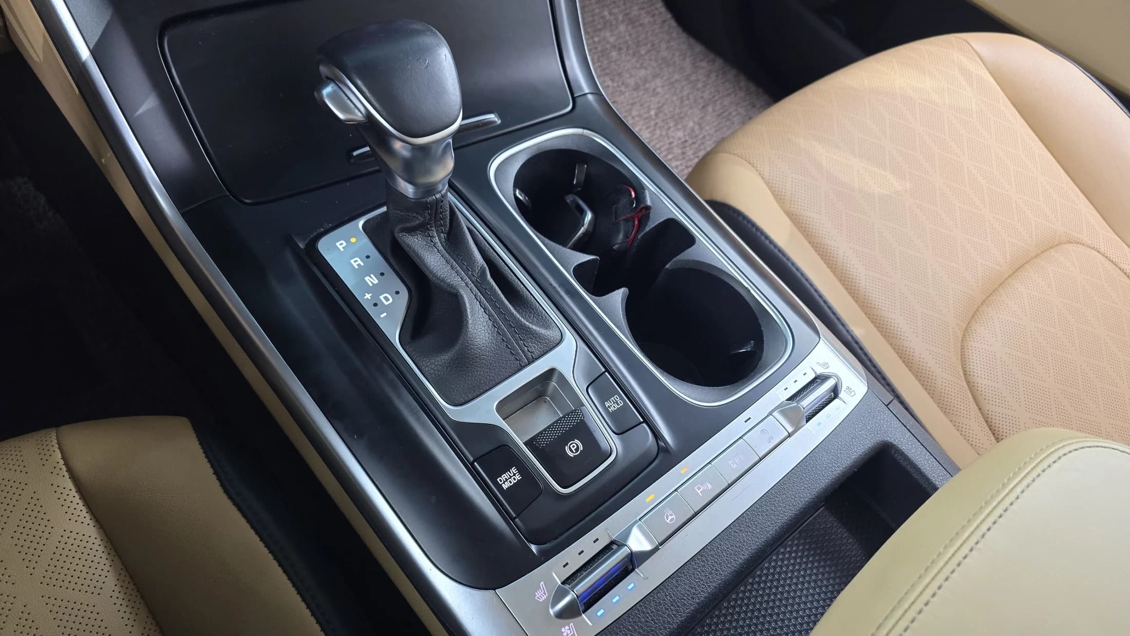 Kia Carnival 9-Seater Prestige, 2021 г. 68627 км. — фото 9