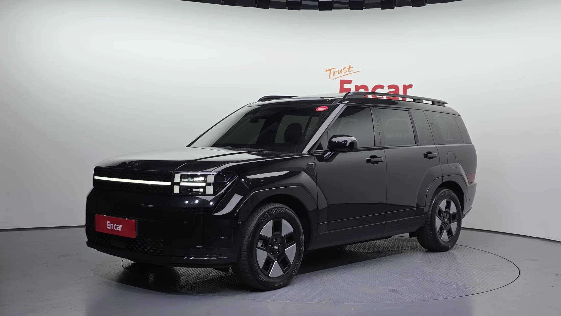 Hyundai Santa Fe HEV 1.6 2WD Calligraphy, гибрид, 2023 г. 24457 км.