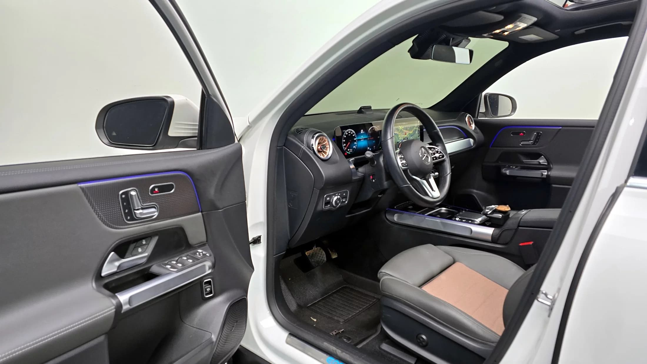 Mercedes-Benz EQB EQB300 4MATIC, электромобиль, 2023 г. 35342 км. — фото 11