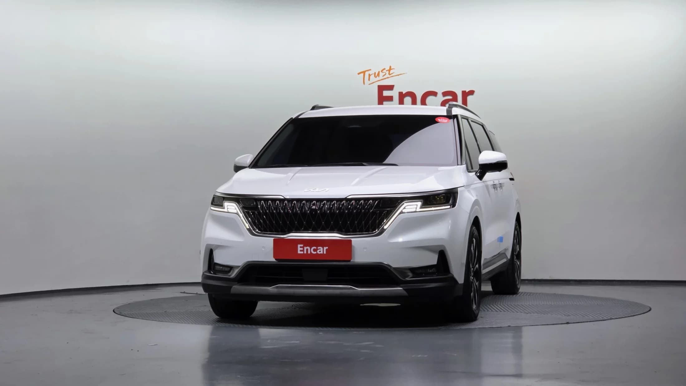 Kia Carnival 7-Seater Signature, 2022 г. 79990 км. — фото 3