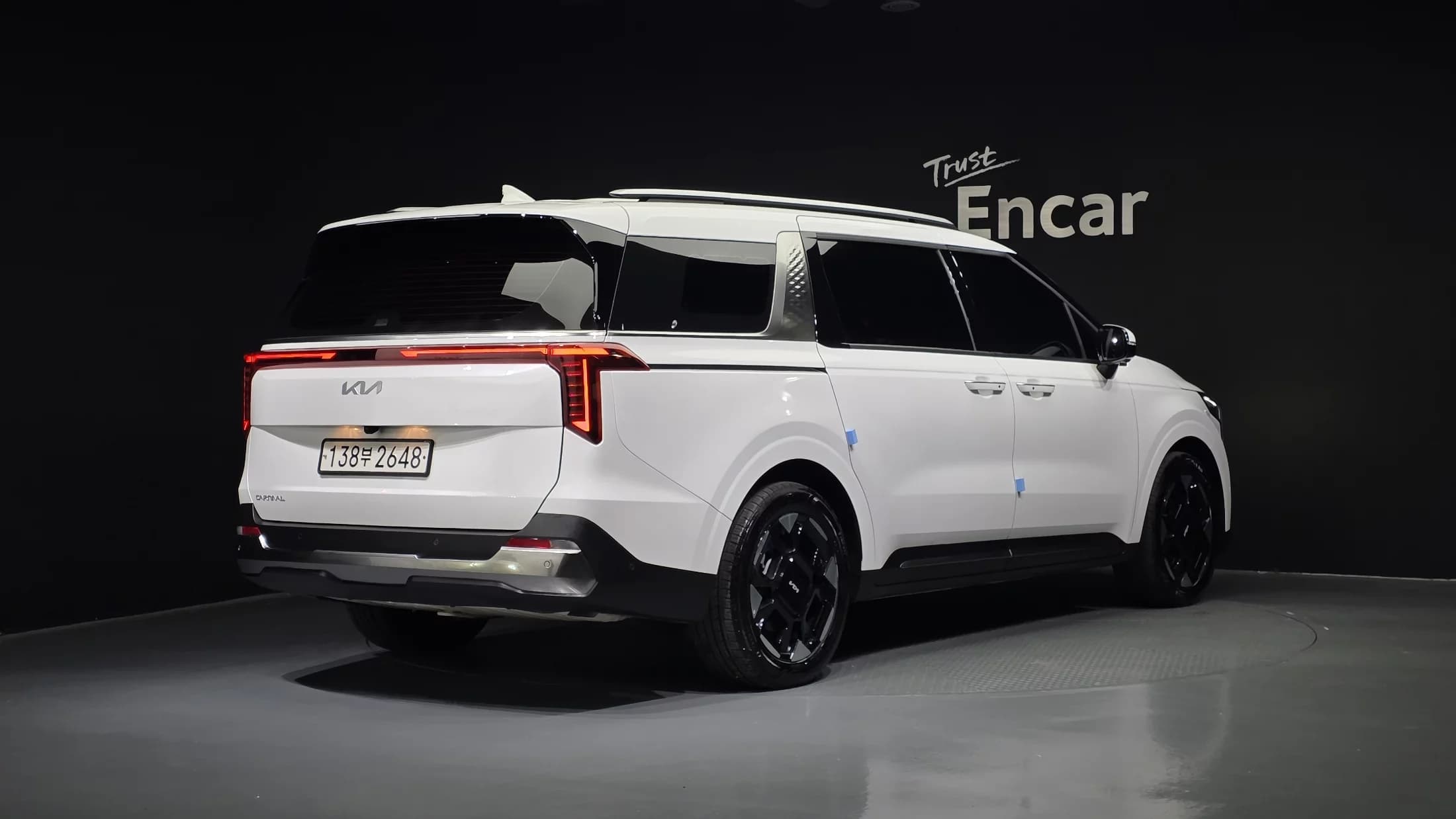 Kia Carnival 9-Seater Noblesse, 2024 г. 21256 км. — фото 2