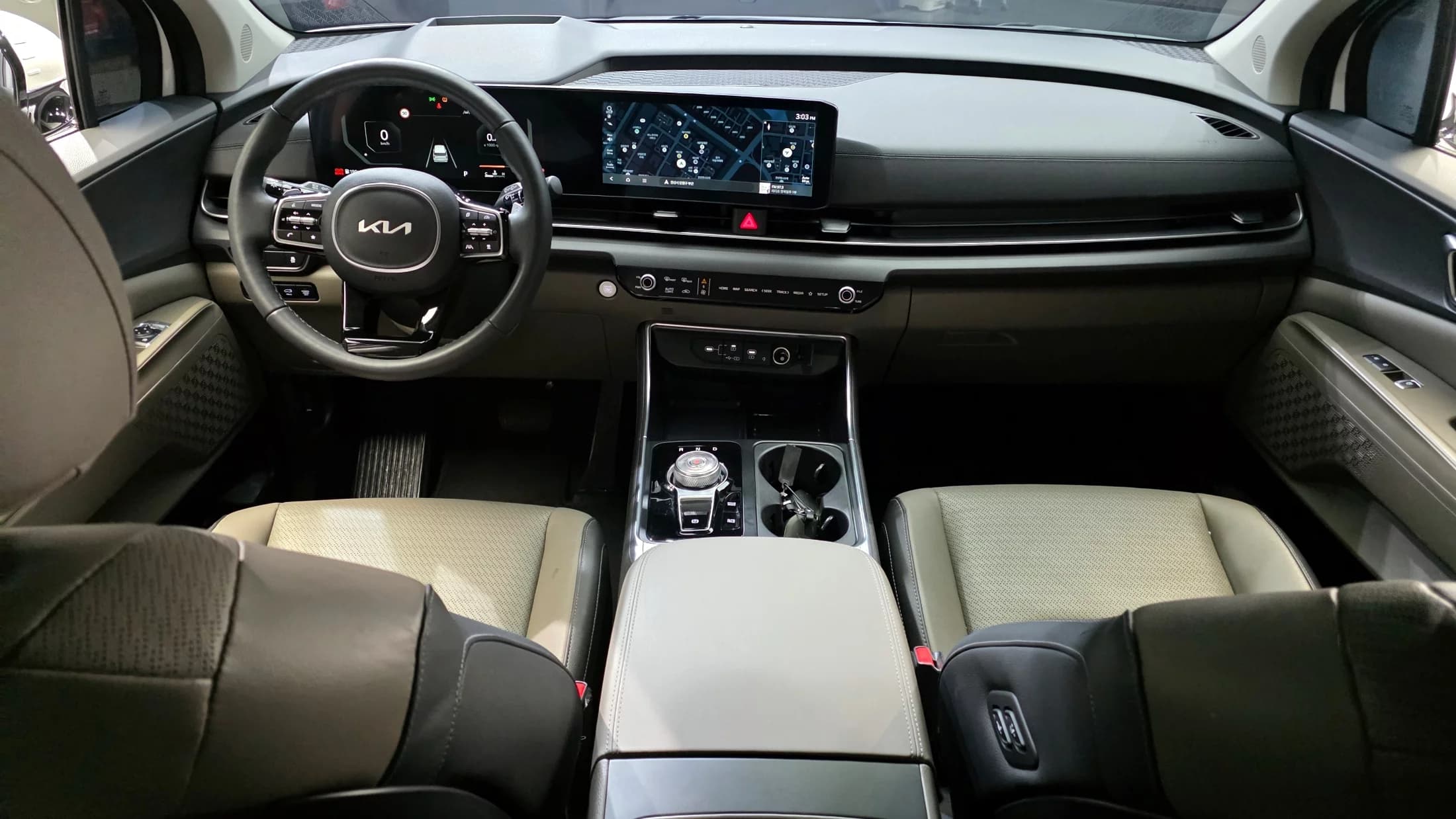 Kia Carnival 9-Seater Noblesse, 2024 г. 21256 км. — фото 7