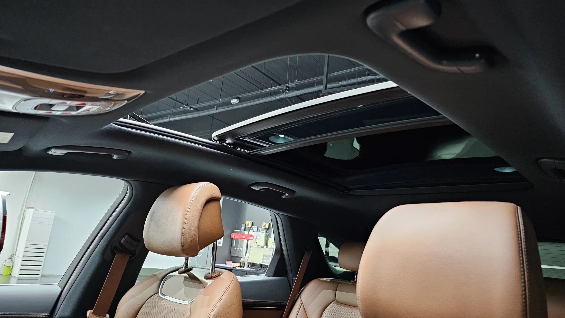 Genesis GV70 2.5T Gasoline AWD, 2022 г. 33237 км. — фото 16