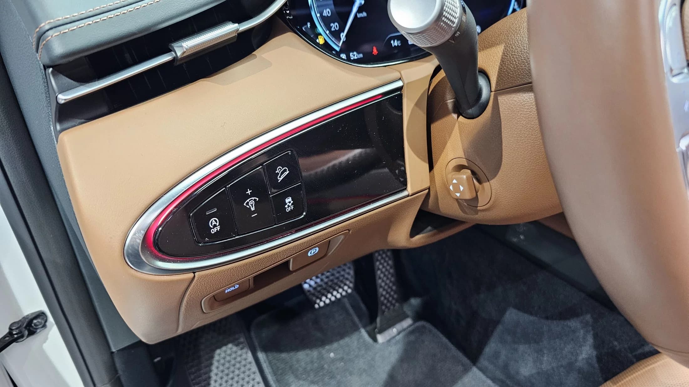 Genesis GV70 2.5T Gasoline AWD, 2022 г. 33237 км. — фото 18