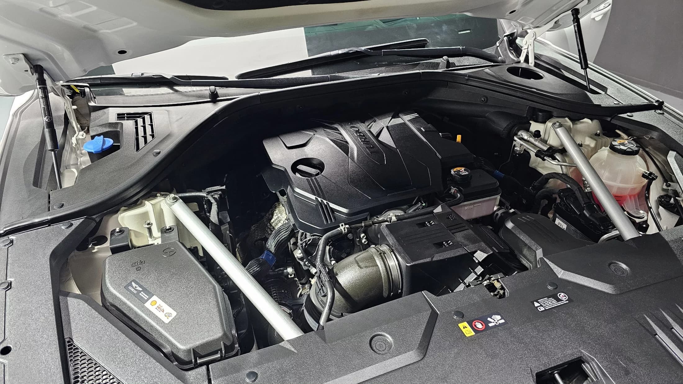 Genesis GV70 2.5T Gasoline AWD, 2022 г. 33237 км. — фото 6