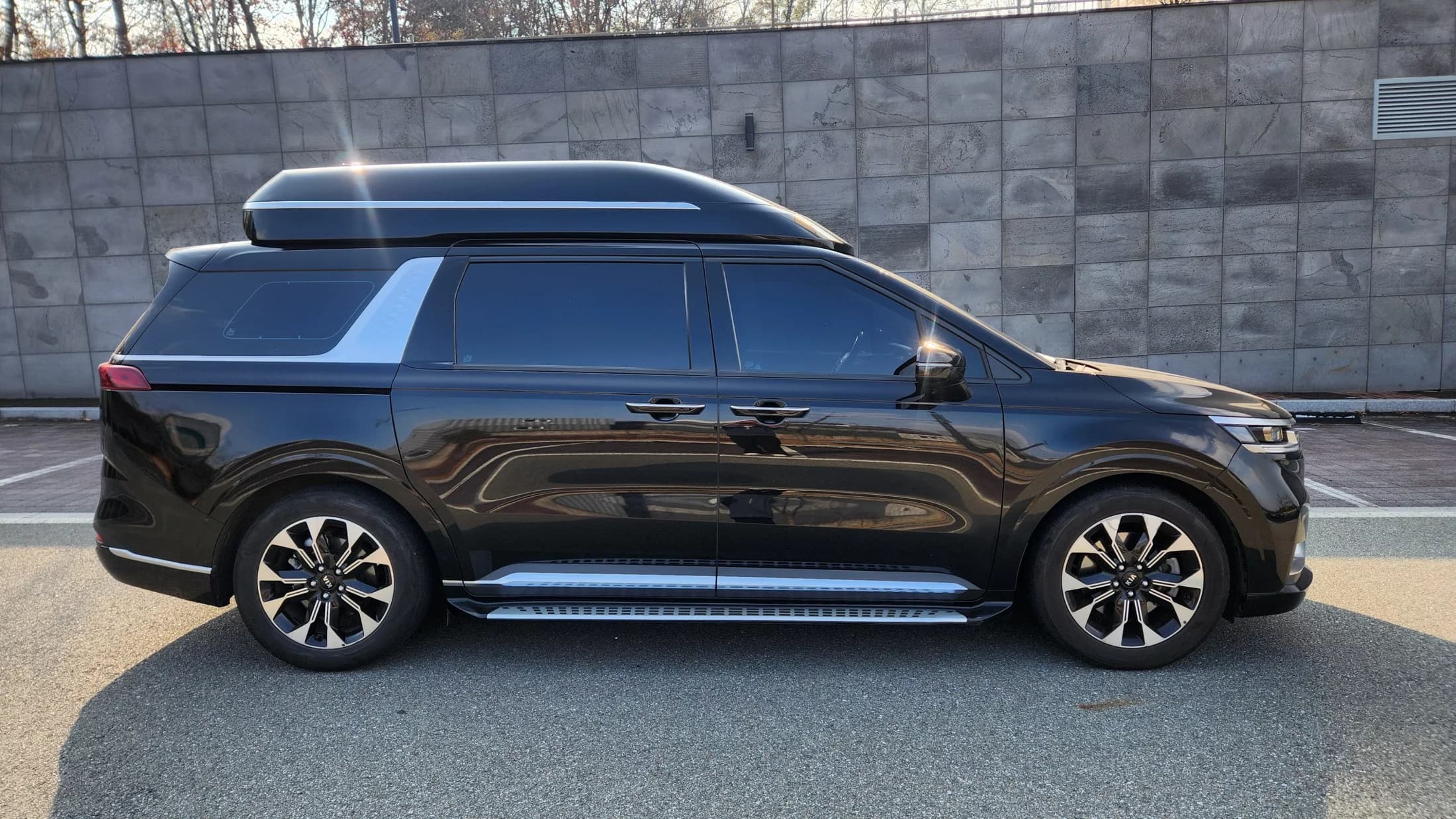 Kia Carnival Gasoline 9-Seater Hi-Limousine Signature, 2021 г. 96282 км. — фото 7