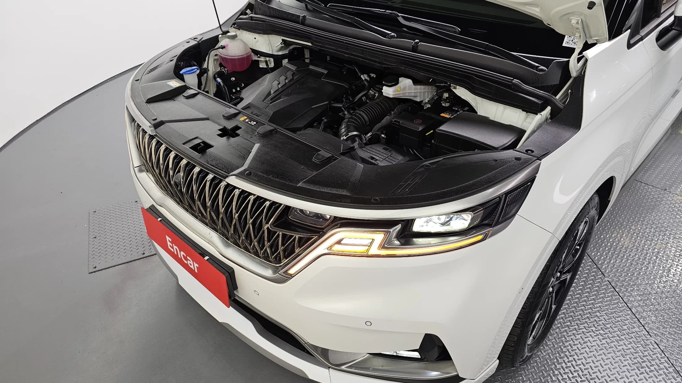 Kia Carnival Gasoline 7-Seater Hi-Limousine Signature, 2023 г. 34479 км. — фото 6