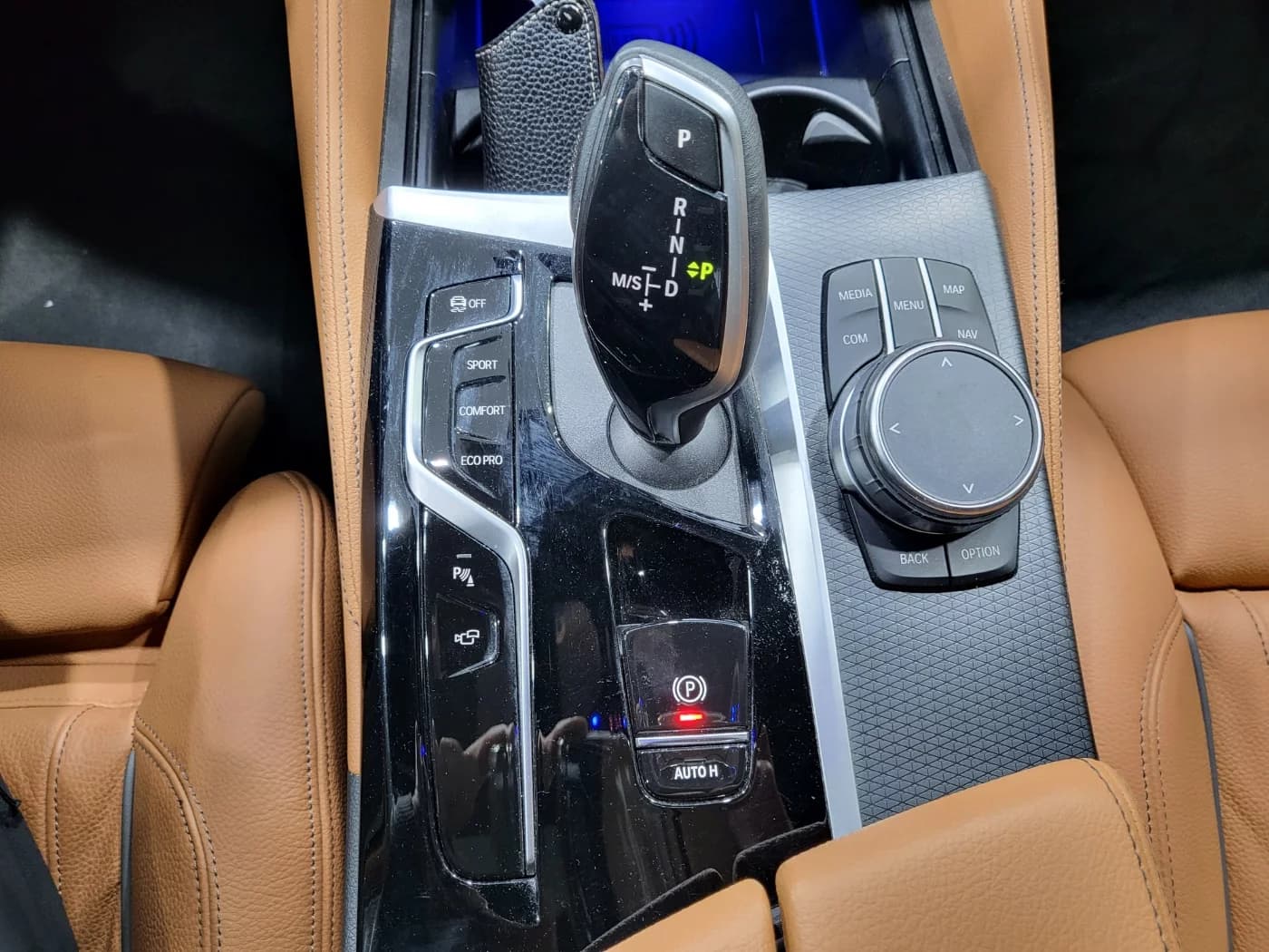 BMW 5-Series 520i M Sport, 2023 г. 28210 км. — фото 9