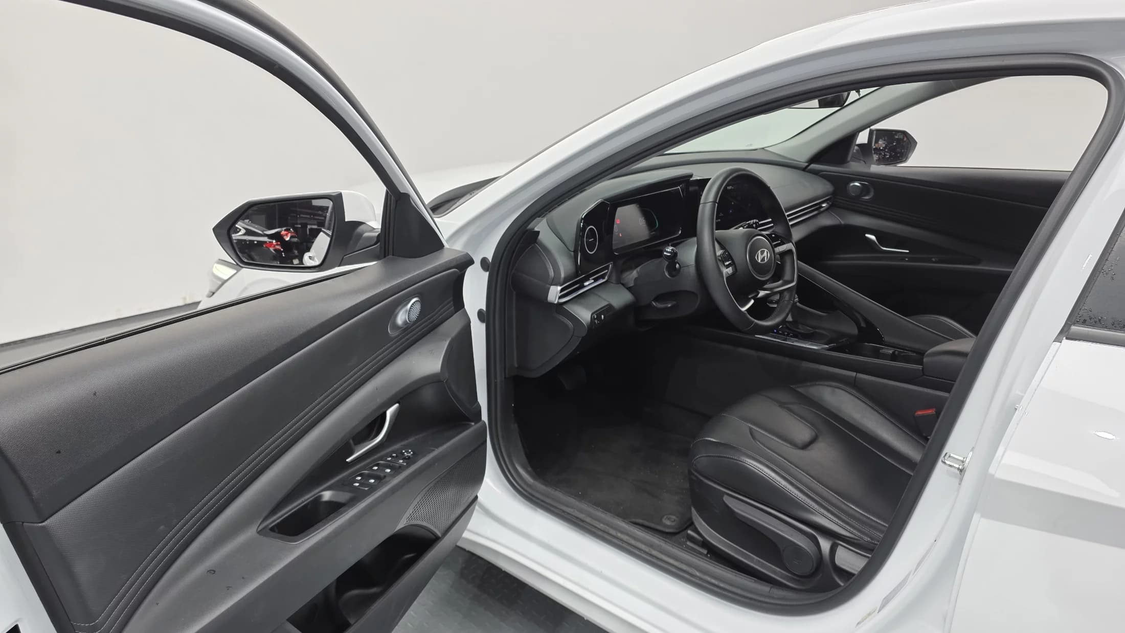 Hyundai AVANTE (Хендай Элантра) 1.6 Modern, 2024 г. 43686 км. — фото 11