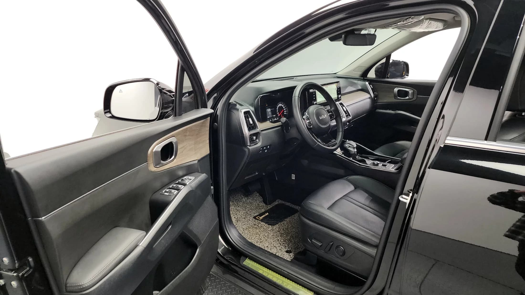 Kia Sorento Gasoline 2.5T 2WD Prestige, 2023 г. 5646 км. — фото 10
