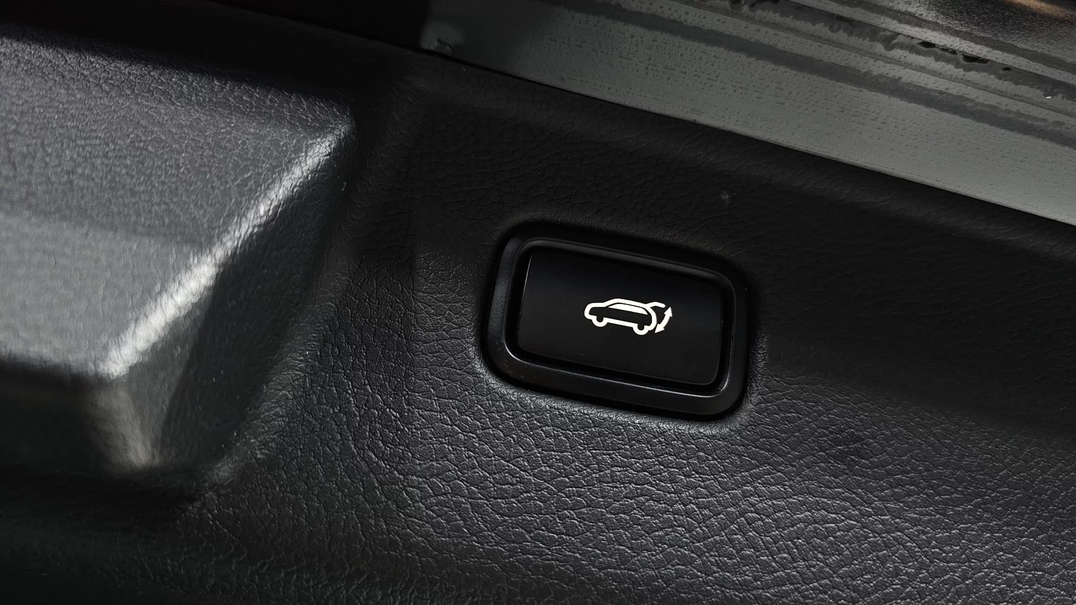 Kia Mohave Diesel 3.0 4WD 6-Seater Masters, 2021 г. 25183 км. — фото 18