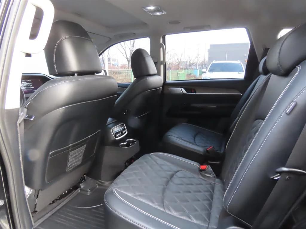Kia Mohave Diesel 3.0 4WD 6-Seater Masters, 2022 г. 40267 км. — фото 12