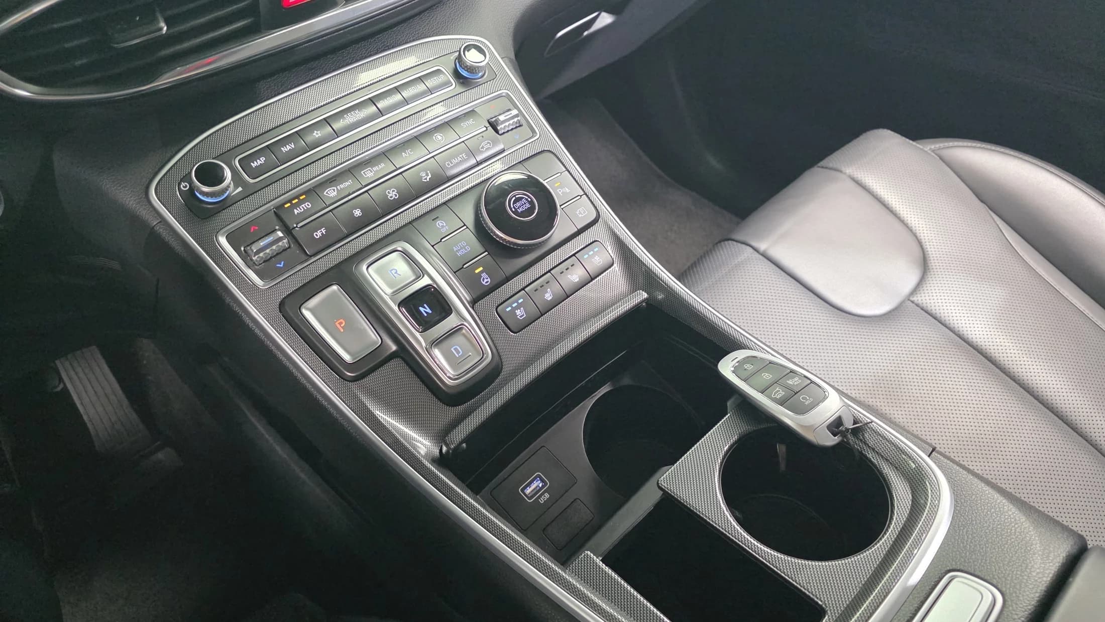 Hyundai Santa Fe Diesel 2.2 2WD Exclusive, 2022 г. 35569 км. — фото 9