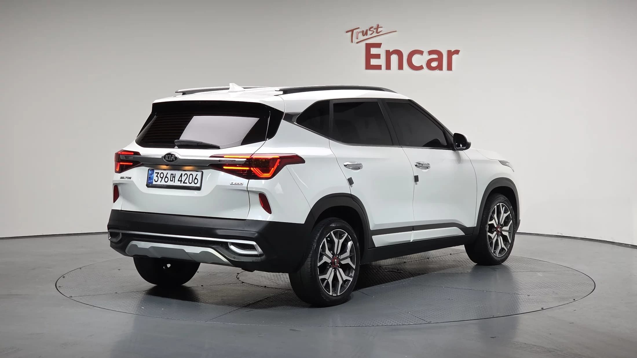 Kia Seltos Gasoline 1.6 Turbo 2WD Signature, 2021 г. 33963 км. — фото 2