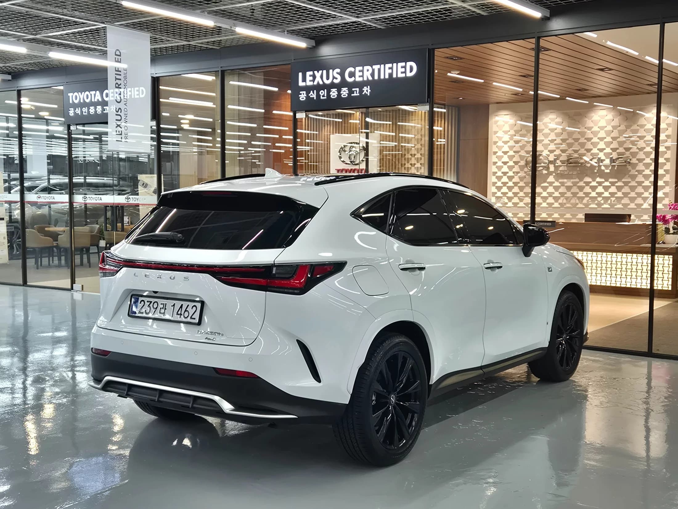 Lexus NX450h+ F-Sport, гибрид, 2025 г. 9292 км. — фото 2