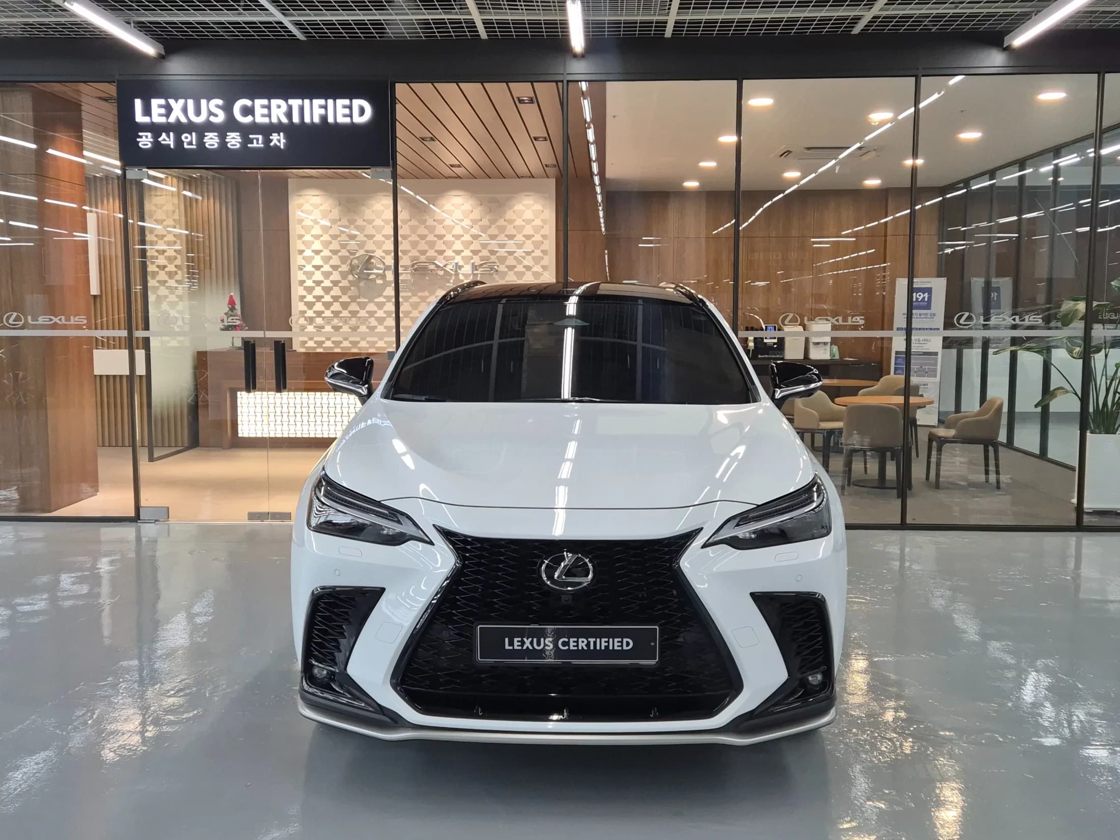 Lexus NX450h+ F-Sport, гибрид, 2025 г. 9292 км. — фото 3