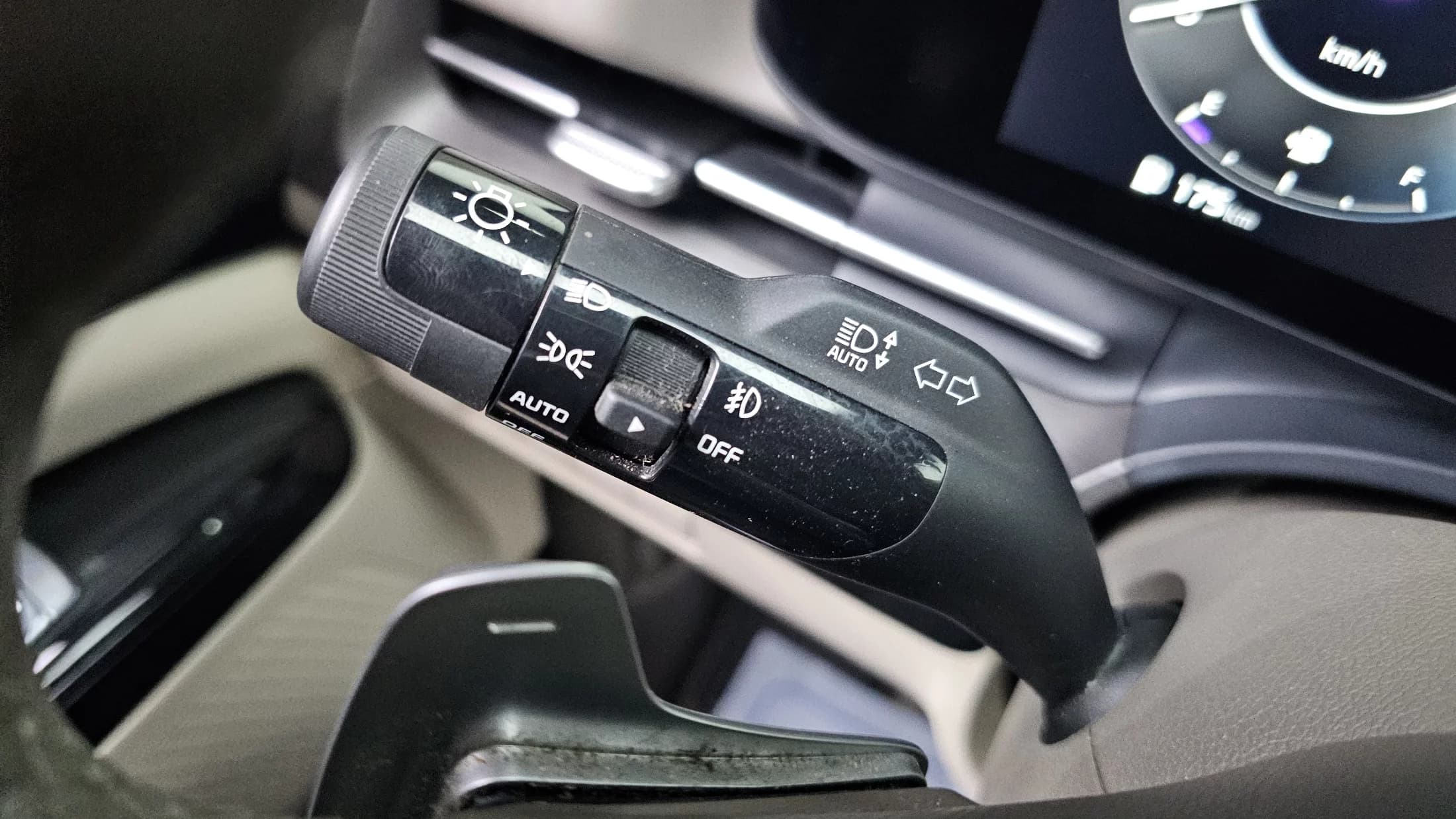 Kia Carnival 9-Seater Signature, 2022 г. 77744 км. — фото 15