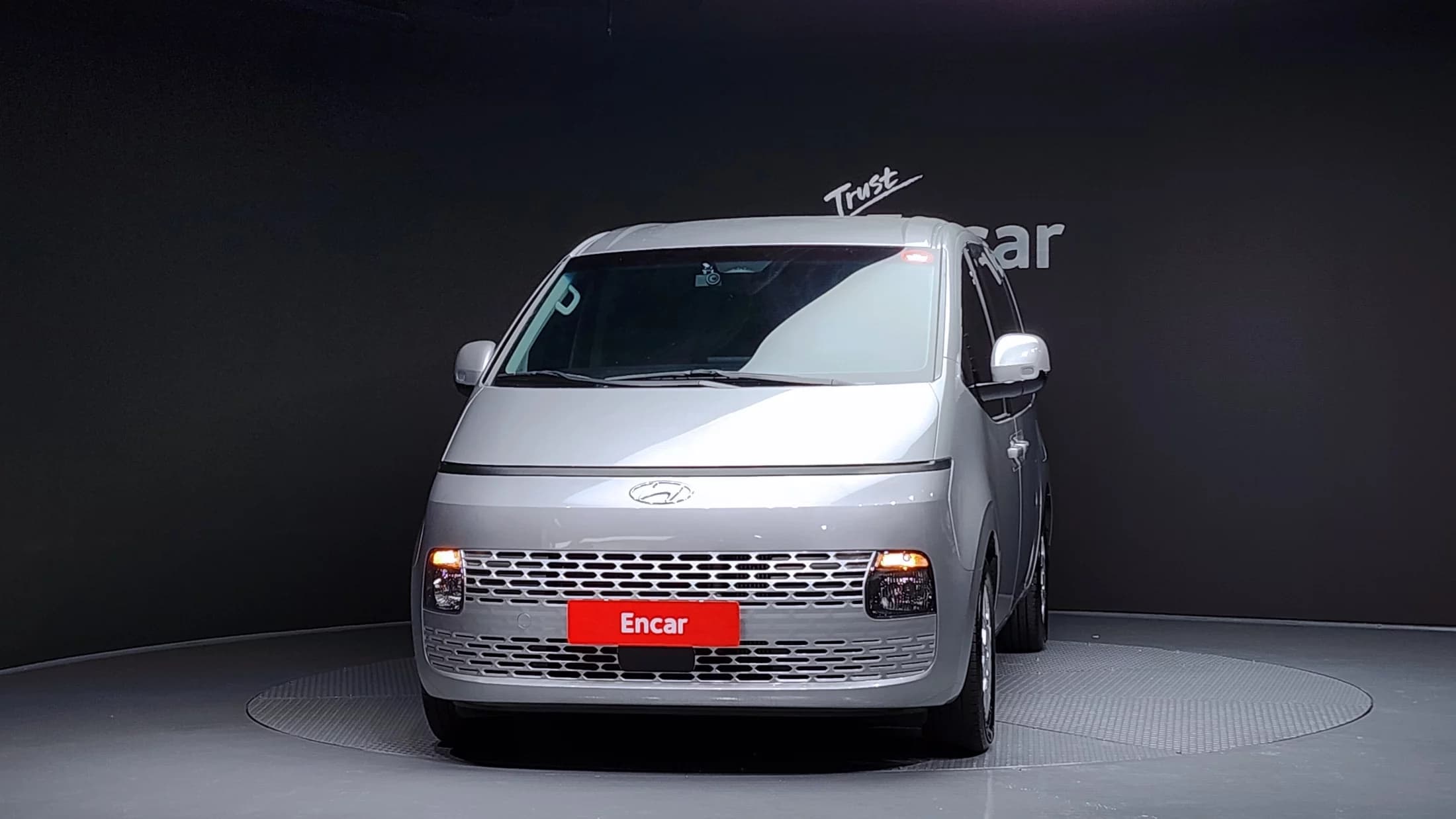 Hyundai Staria Cargo 5-Seater Modern, 2022 г. 37064 км. — фото 3