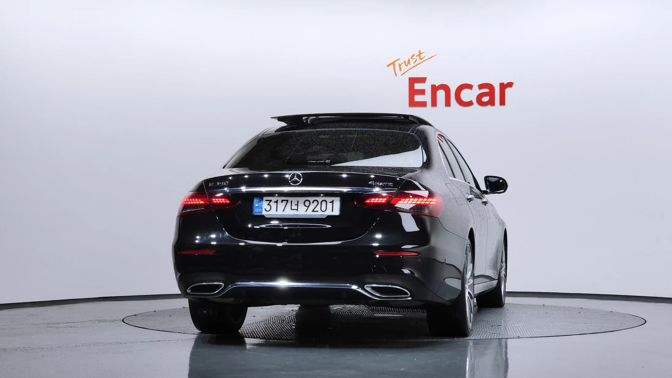 Mercedes-Benz E-Class E350 4MATIC AMG Line, 2021 г. 107435 км. — фото 4