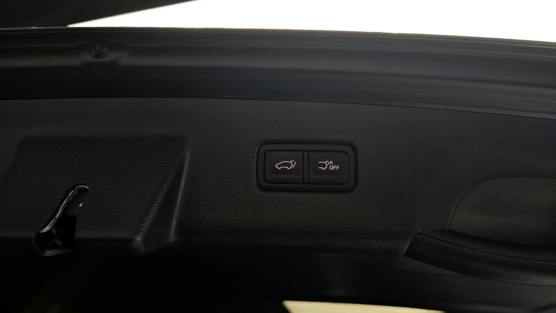 Kia Carnival 9-Seater Signature, 2022 г. 33362 км. — фото 20