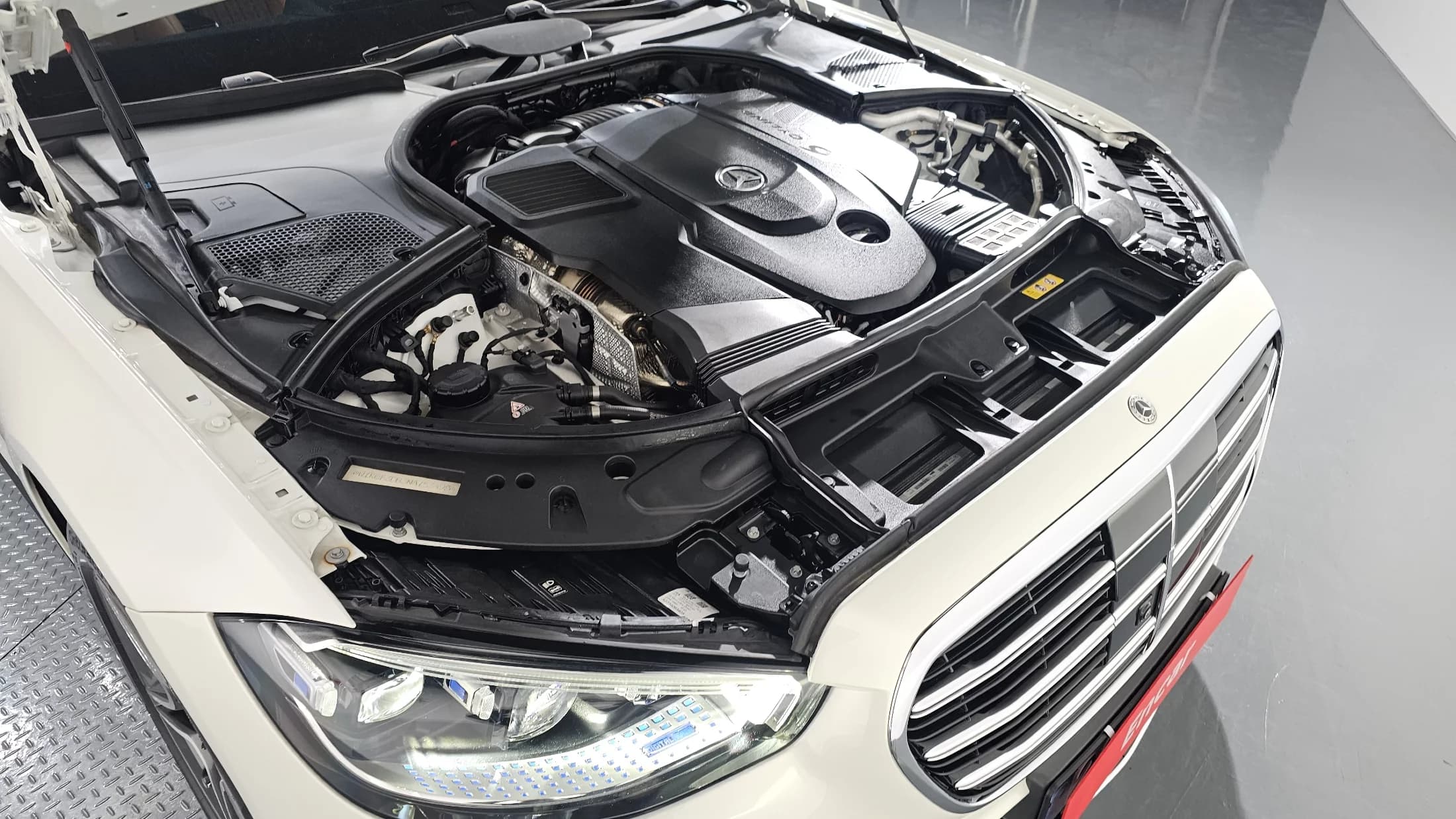 Mercedes-Benz S-Class S400 d 4MATIC, 2022 г. 57554 км. — фото 6