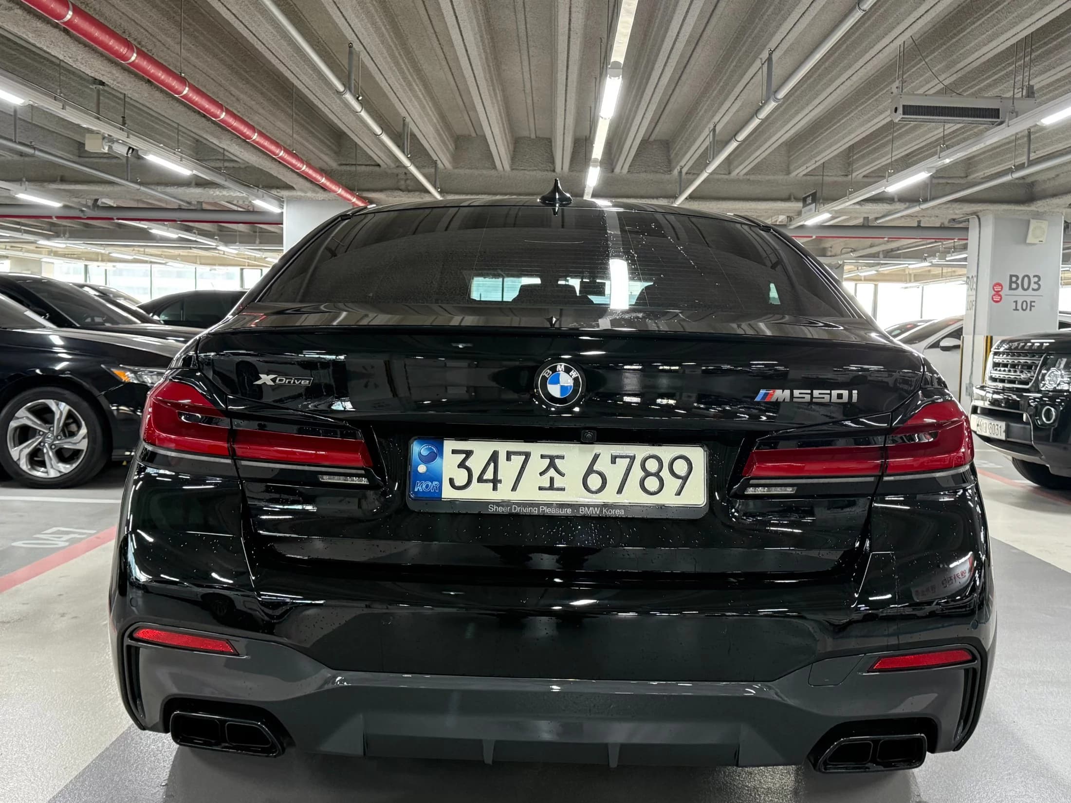 BMW 5-Series M550i xDrive, 2021 г. 91135 км. — фото 4
