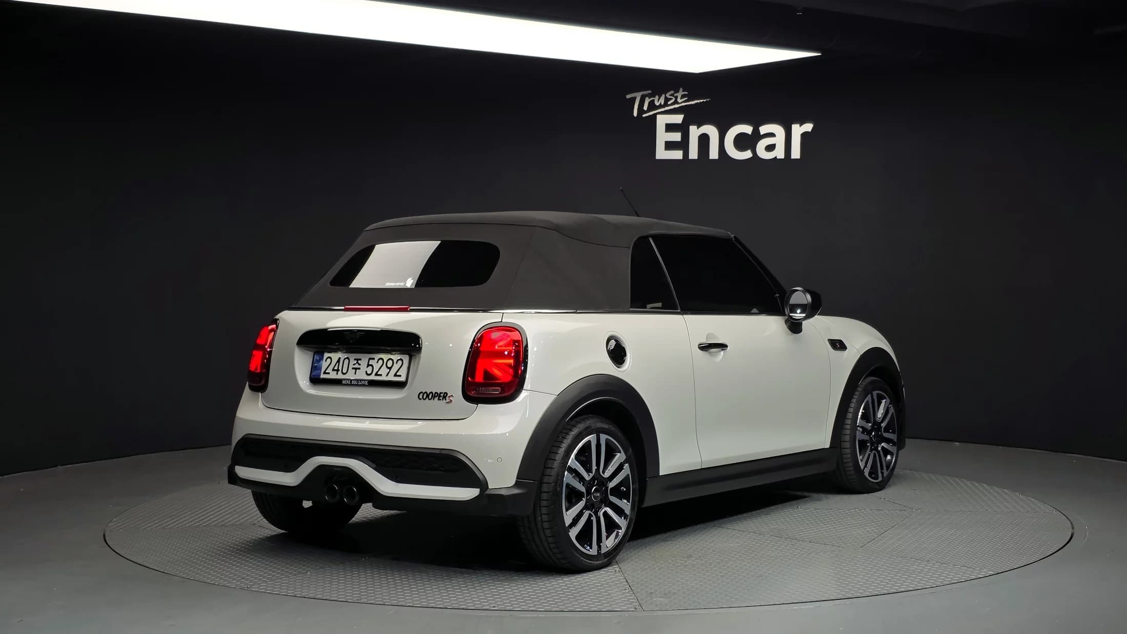 MINI Cooper Convertible Classic Third Generation, 2023 г. 13686 км. — фото 20