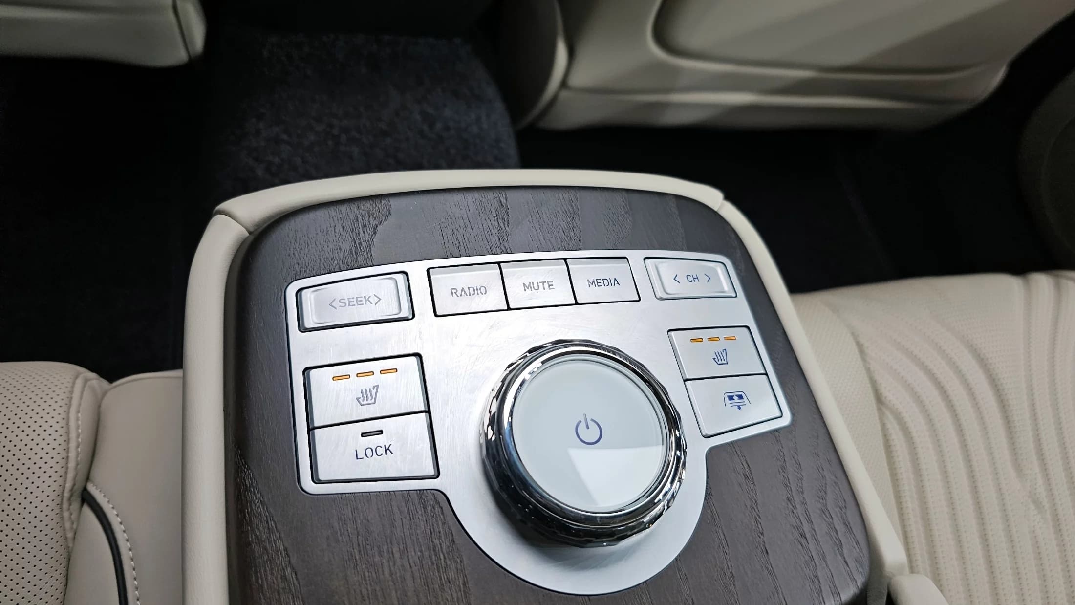Genesis G80 Gasoline 3.5 Turbo AWD, 2023 г. 31186 км. — фото 19