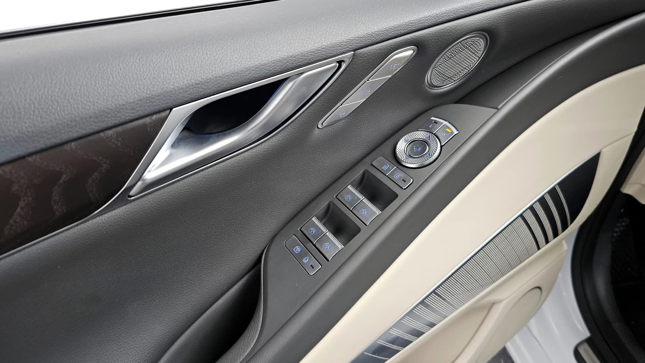 Genesis G80 Gasoline 3.5 Turbo AWD, 2023 г. 31186 км. — фото 20