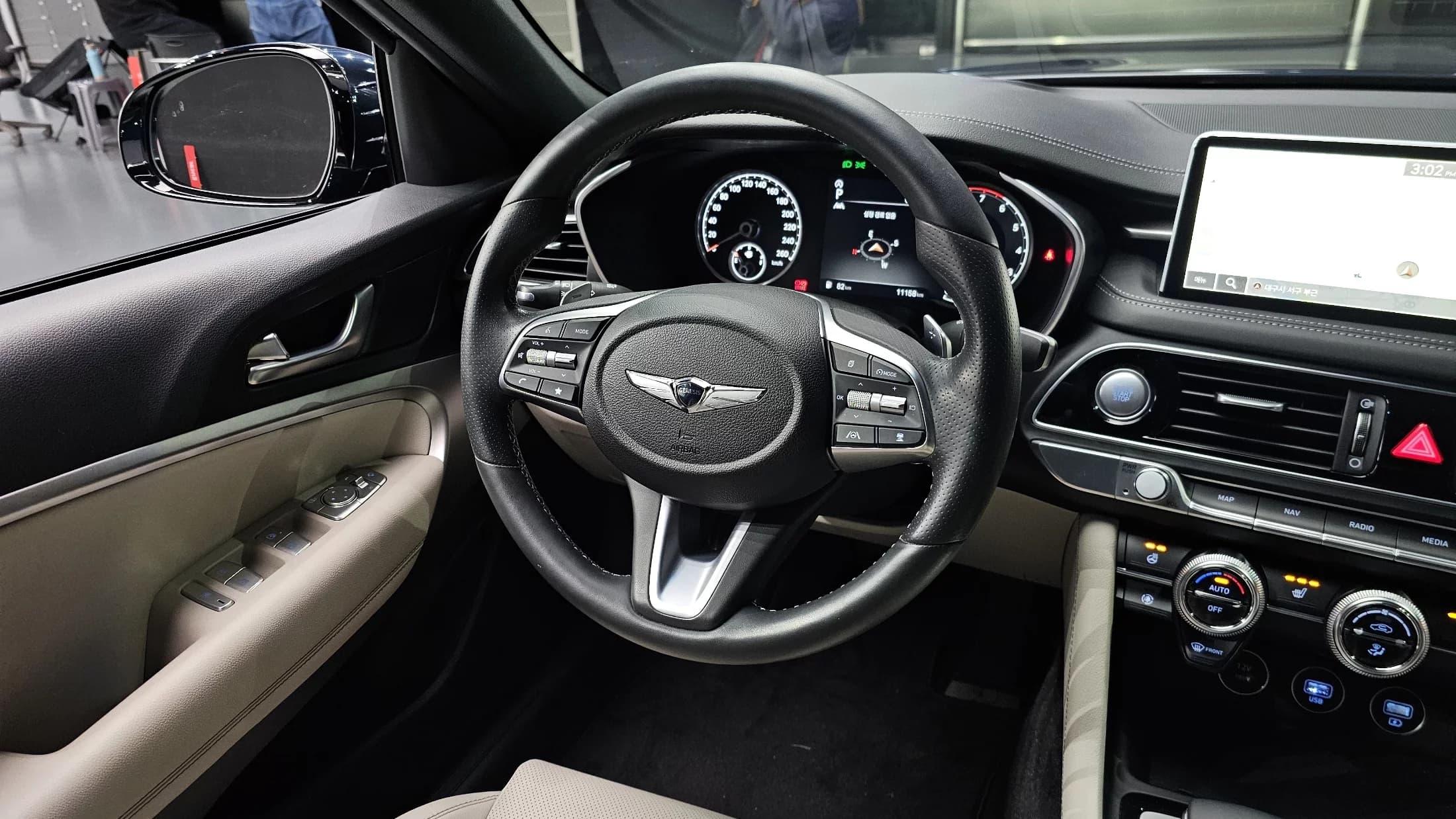 Genesis G70 Gasoline 2.0T 2WD, 2021 г. 11248 км. — фото 13