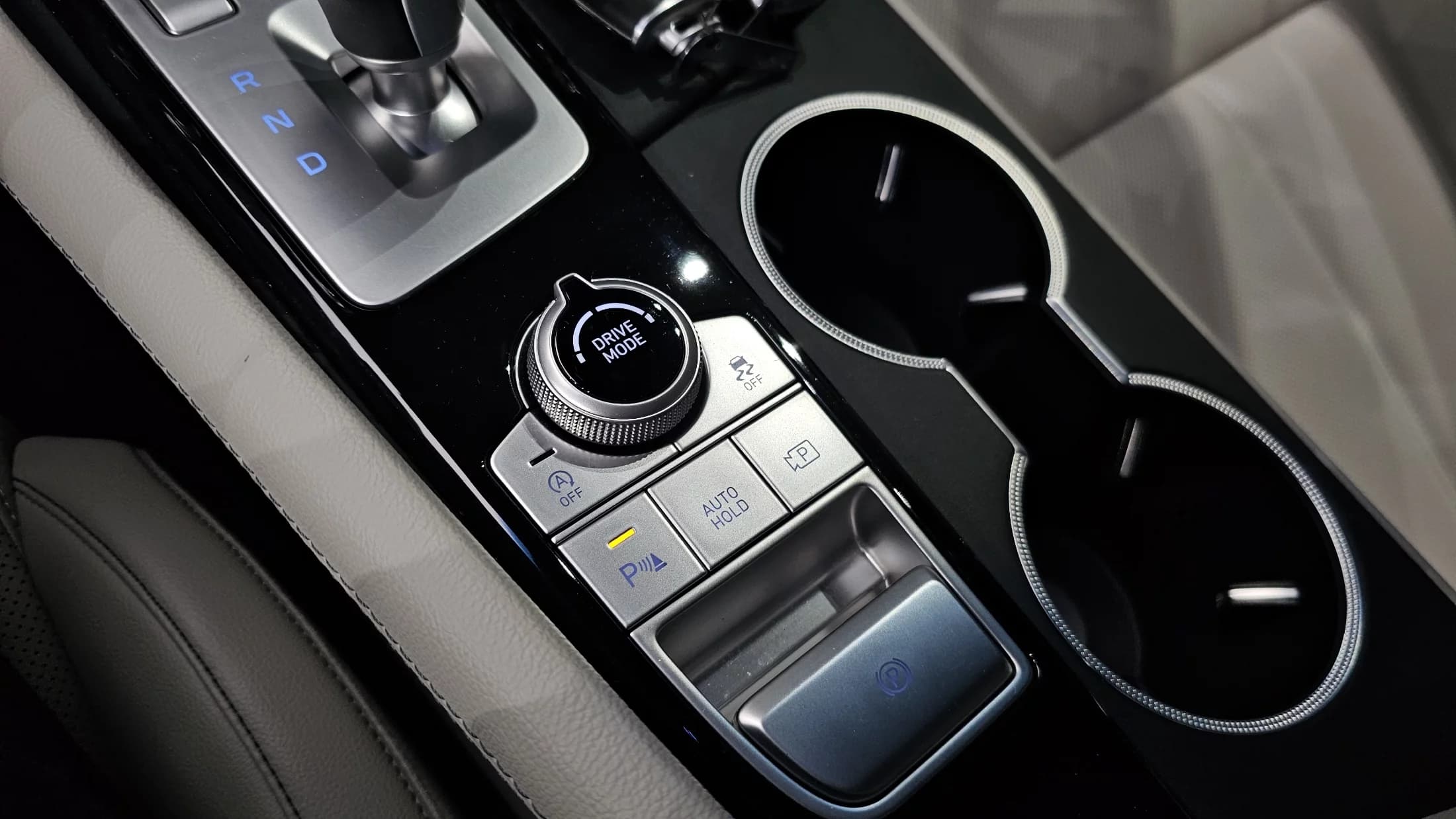 Genesis G70 Gasoline 2.0T 2WD, 2021 г. 11248 км. — фото 20