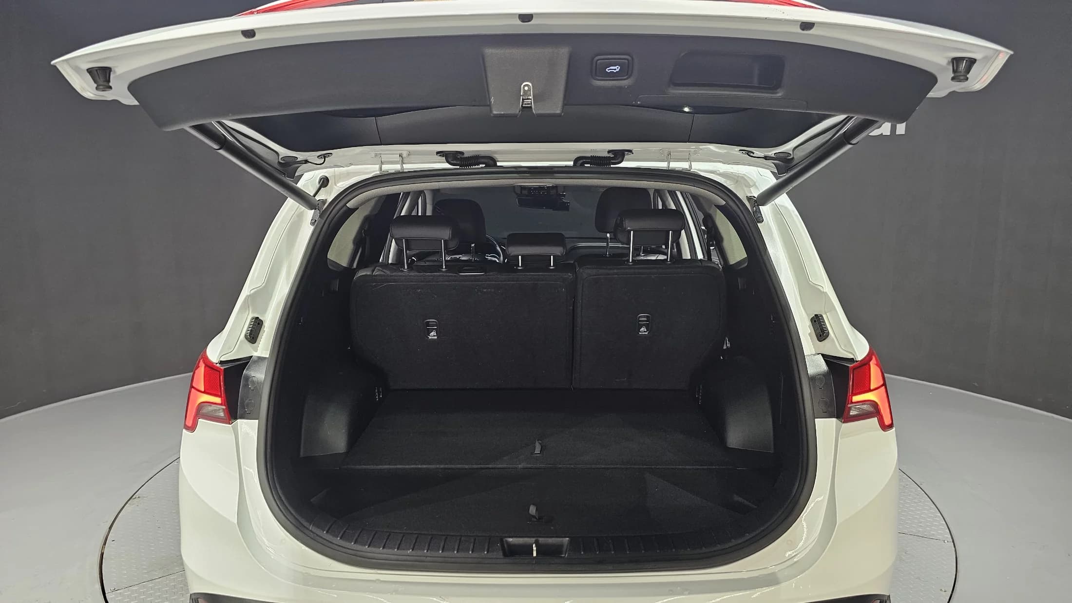 Hyundai Santa Fe Gasoline 2.5T 2WD Prestige, 2023 г. 50500 км. — фото 20