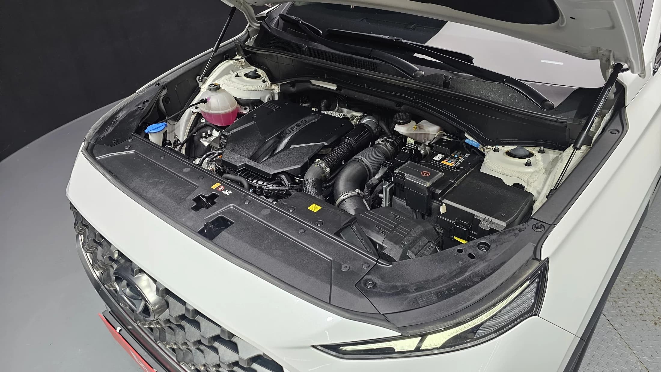 Hyundai Santa Fe Gasoline 2.5T 2WD Prestige, 2023 г. 50500 км. — фото 6