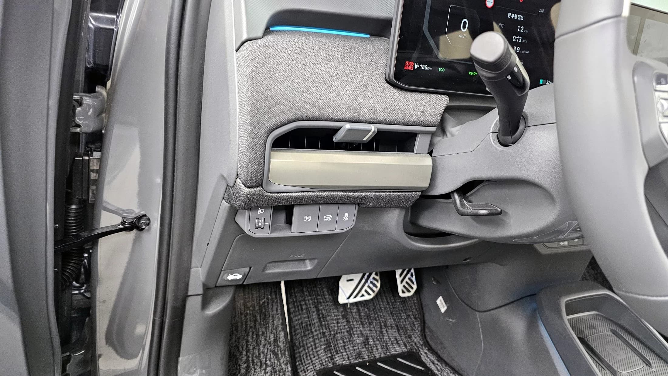 Kia EV3 Long Range 2WD GT-Line, электромобиль, 2025 г. 9080 км. — фото 16