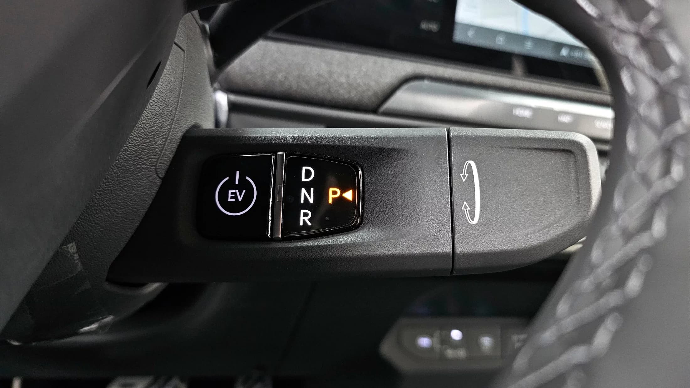 Kia EV3 Long Range 2WD GT-Line, электромобиль, 2025 г. 9080 км. — фото 9
