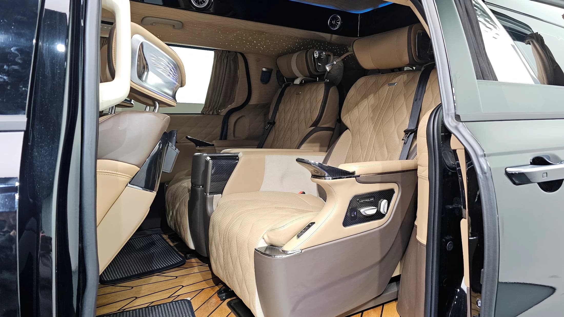 Kia Carnival Gasoline 9-seater Limousine(Special vehicle), 2022 г. 52239 км. — фото 11
