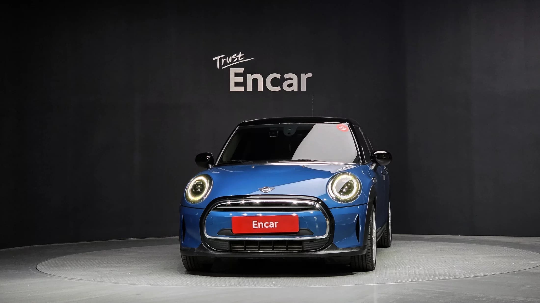 MINI Cooper Classic Plus Launch Pack Third Generation, 2022 г. 18347 км. — фото 3