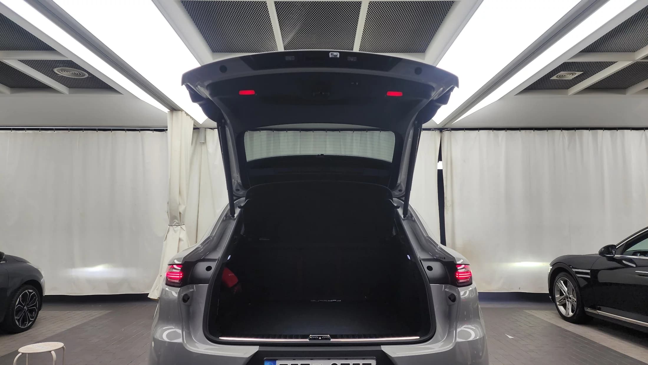 Porsche CAYENNE 3.0 Coupe, 2022 г. 31657 км. — фото 20