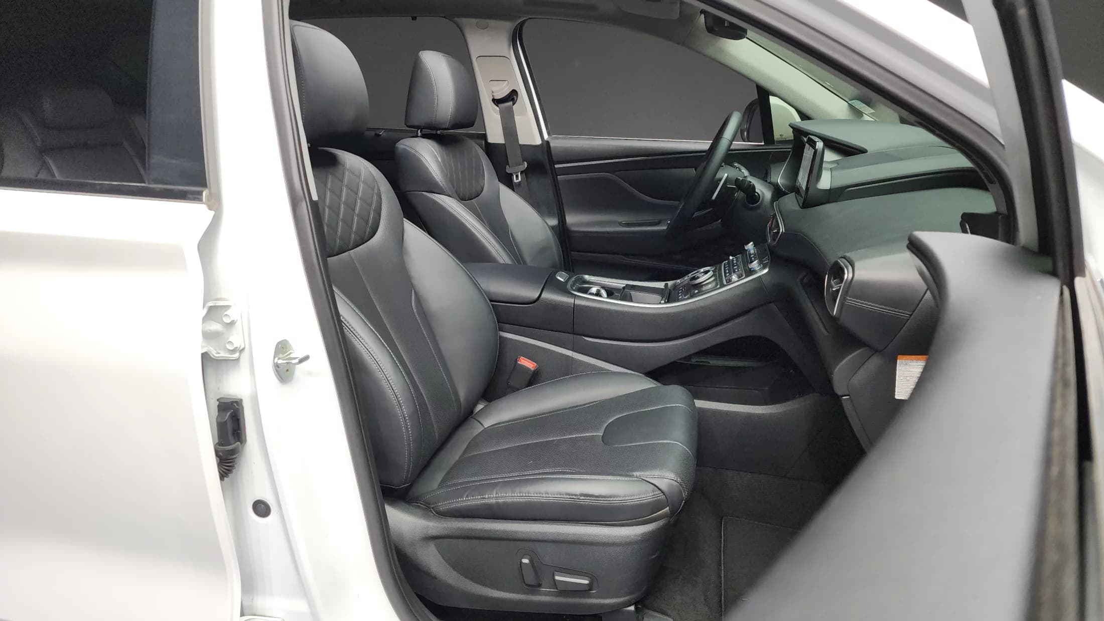 Hyundai Santa Fe HEV 1.6 2WD Prestige, гибрид, 2021 г. 62454 км. — фото 11