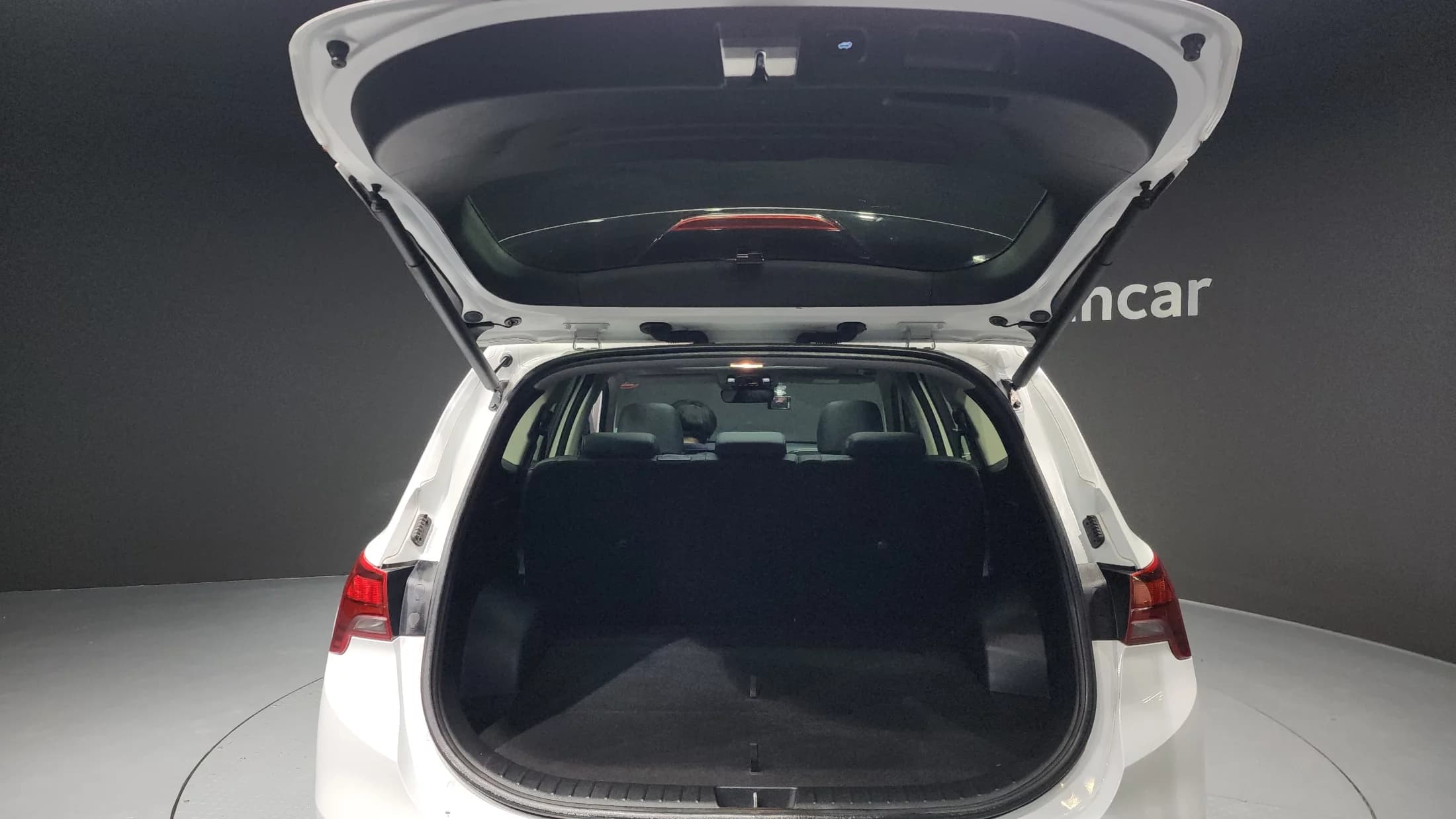 Hyundai Santa Fe HEV 1.6 2WD Prestige, гибрид, 2021 г. 62454 км. — фото 20