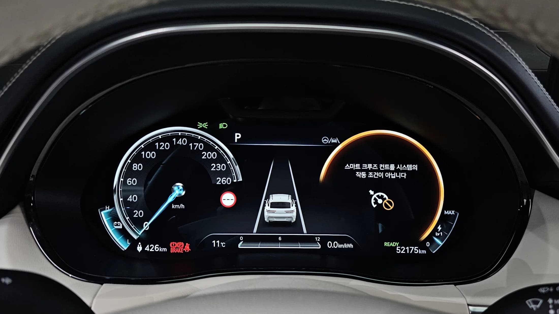 Genesis GV70 e-AWD, электромобиль, 2022 г. 52175 км. — фото 8