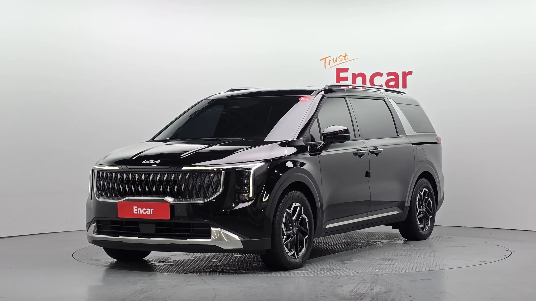 Kia Carnival Gasoline 9-Seater Noblesse, 2025 г. 8646 км.