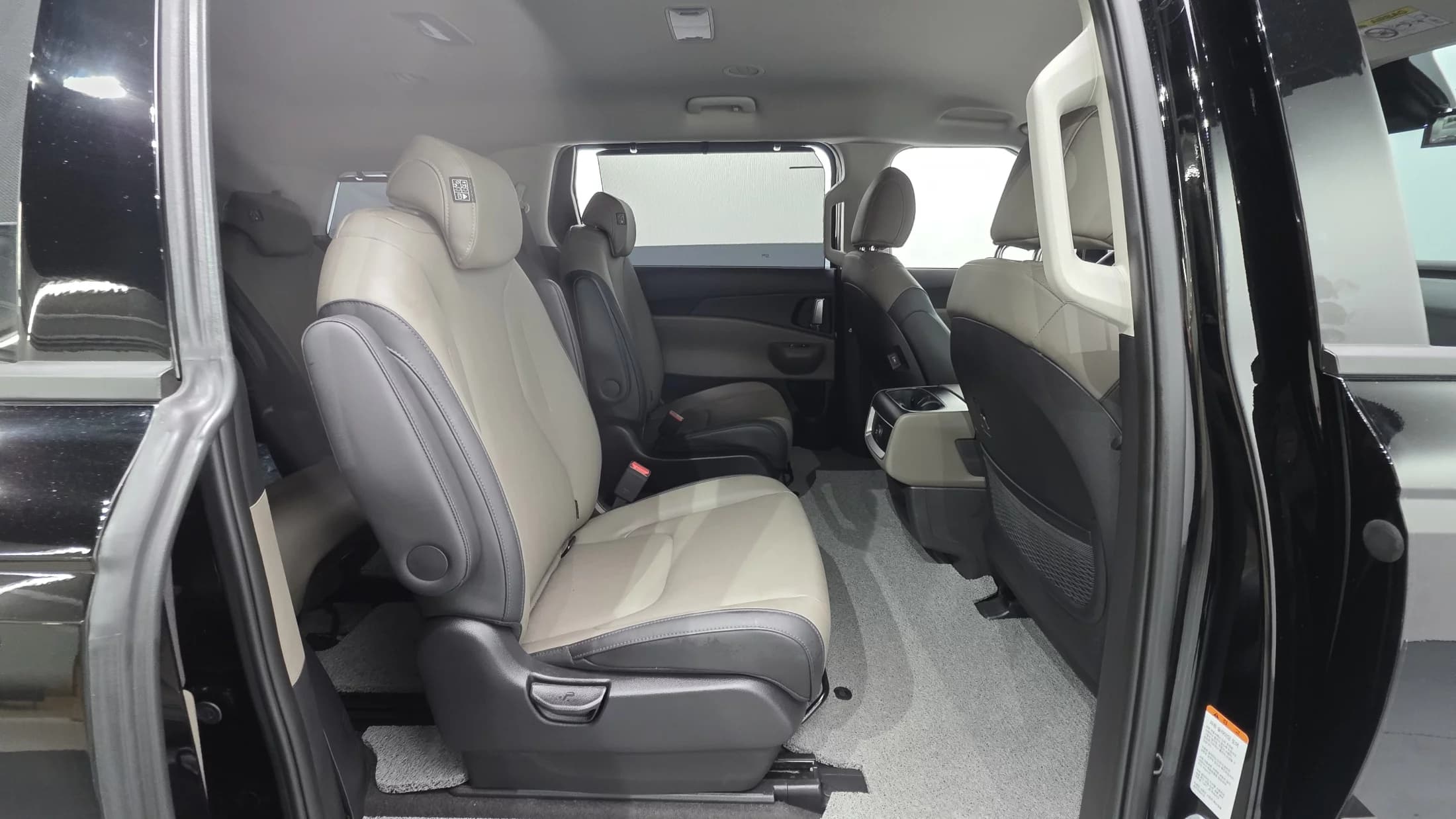 Kia Carnival Gasoline 9-Seater Noblesse, 2025 г. 8646 км. — фото 19