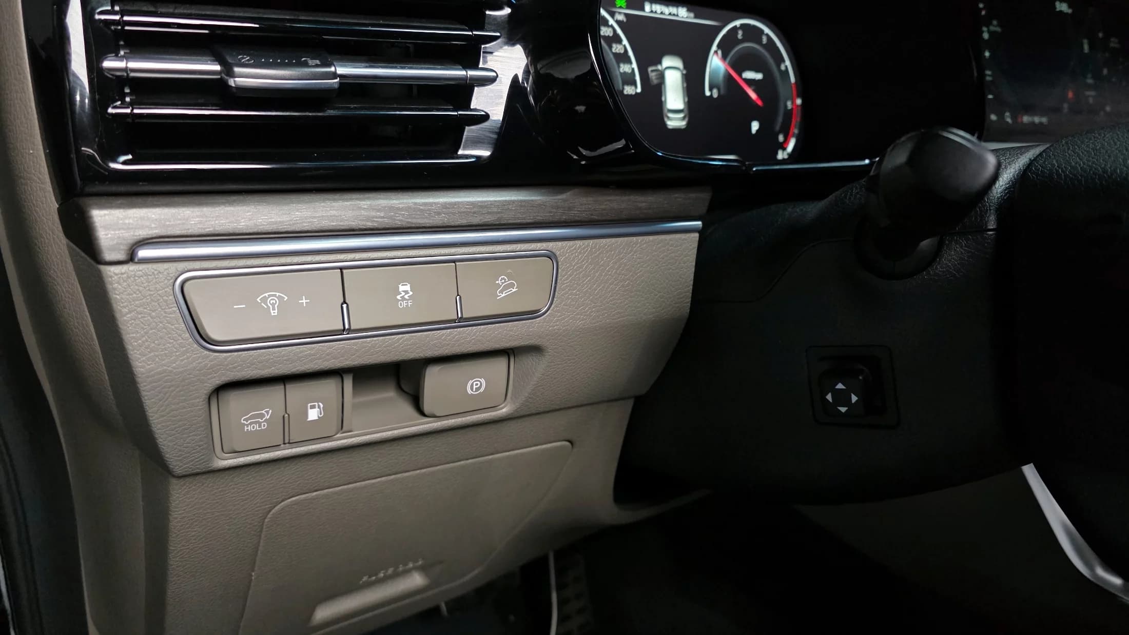 Kia Mohave Diesel 3.0 4WD 5-Seater Masters, 2022 г. 44368 км. — фото 15
